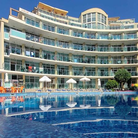 Julia Family Apartments 써니비치 외부 사진