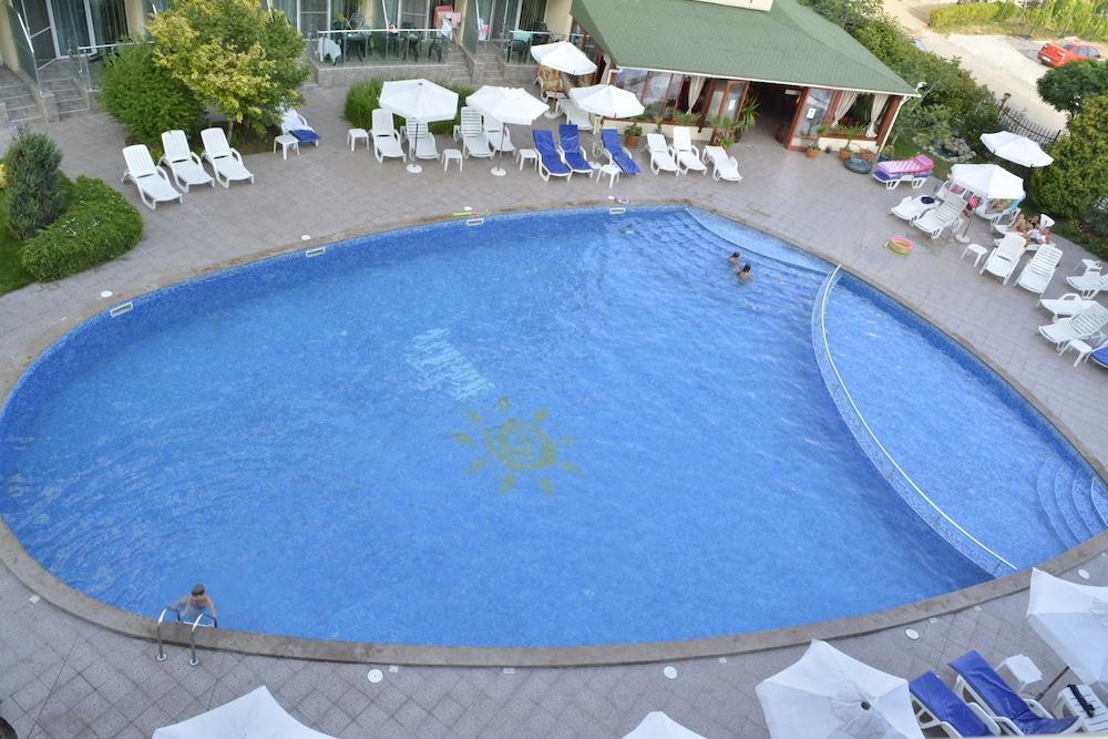 Julia Family Apartments 써니비치 외부 사진