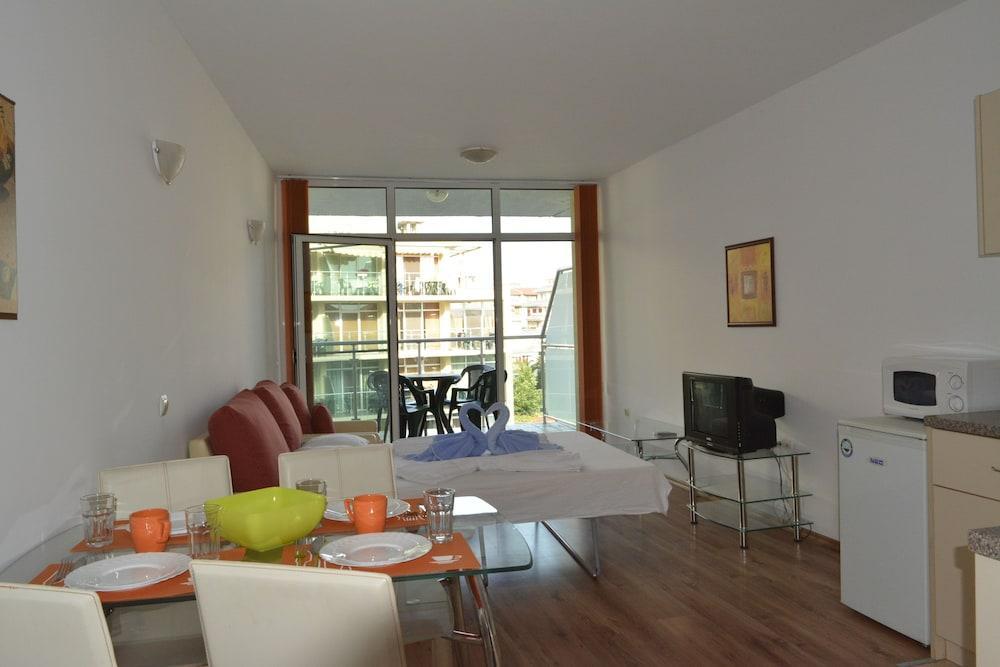 Julia Family Apartments 써니비치 외부 사진