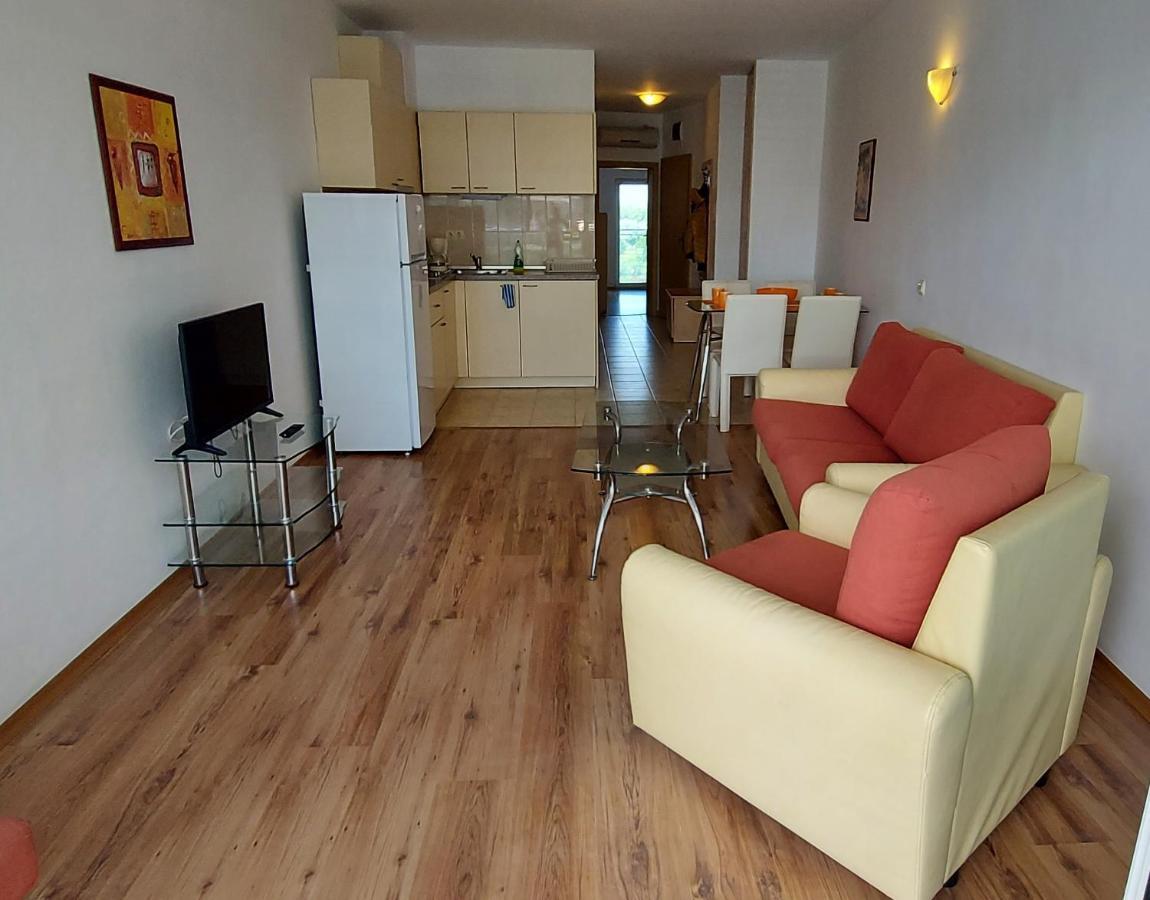 Julia Family Apartments 써니비치 외부 사진