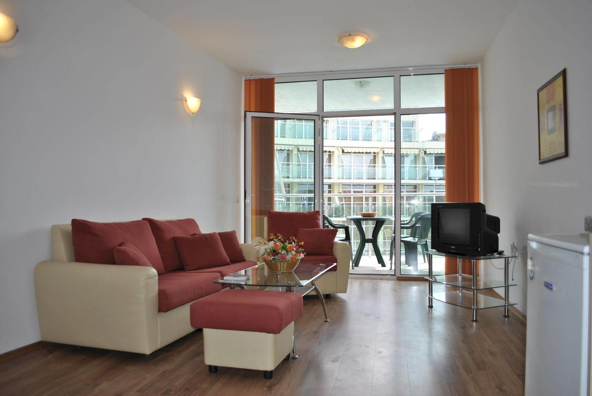 Julia Family Apartments 써니비치 외부 사진