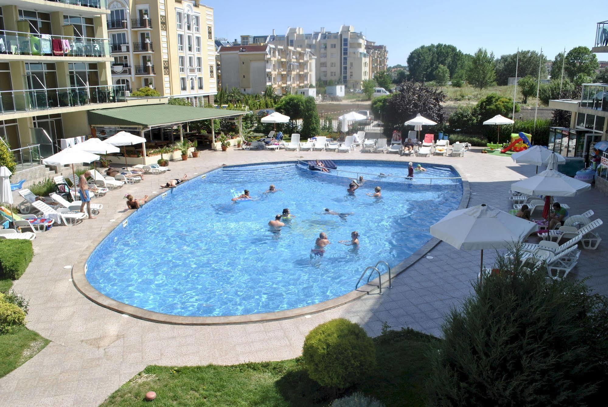 Julia Family Apartments 써니비치 외부 사진