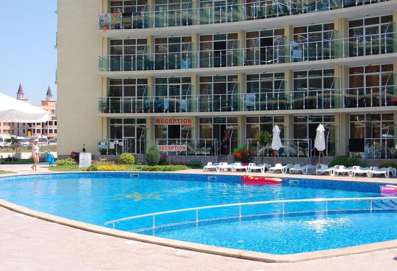 Julia Family Apartments 써니비치 외부 사진