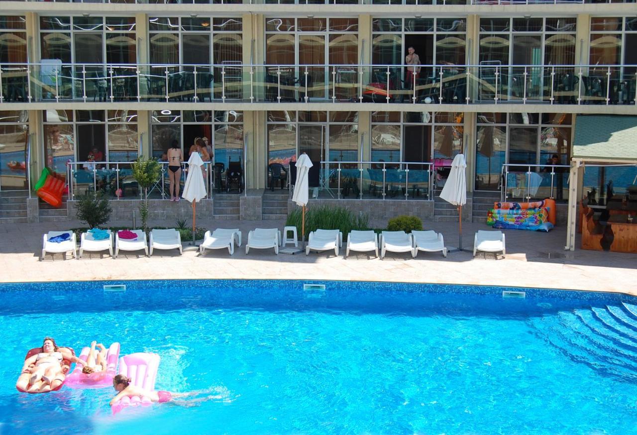 Julia Family Apartments 써니비치 외부 사진