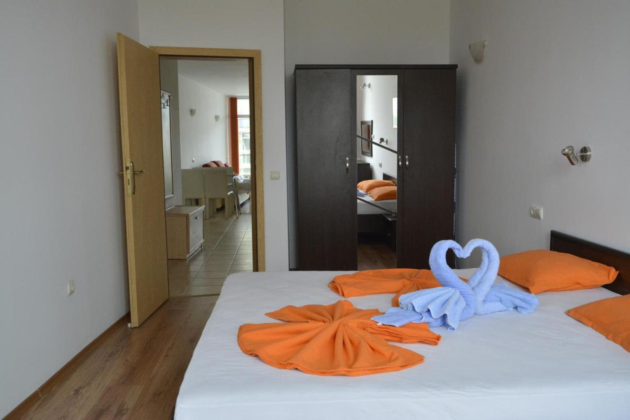 Julia Family Apartments 써니비치 외부 사진
